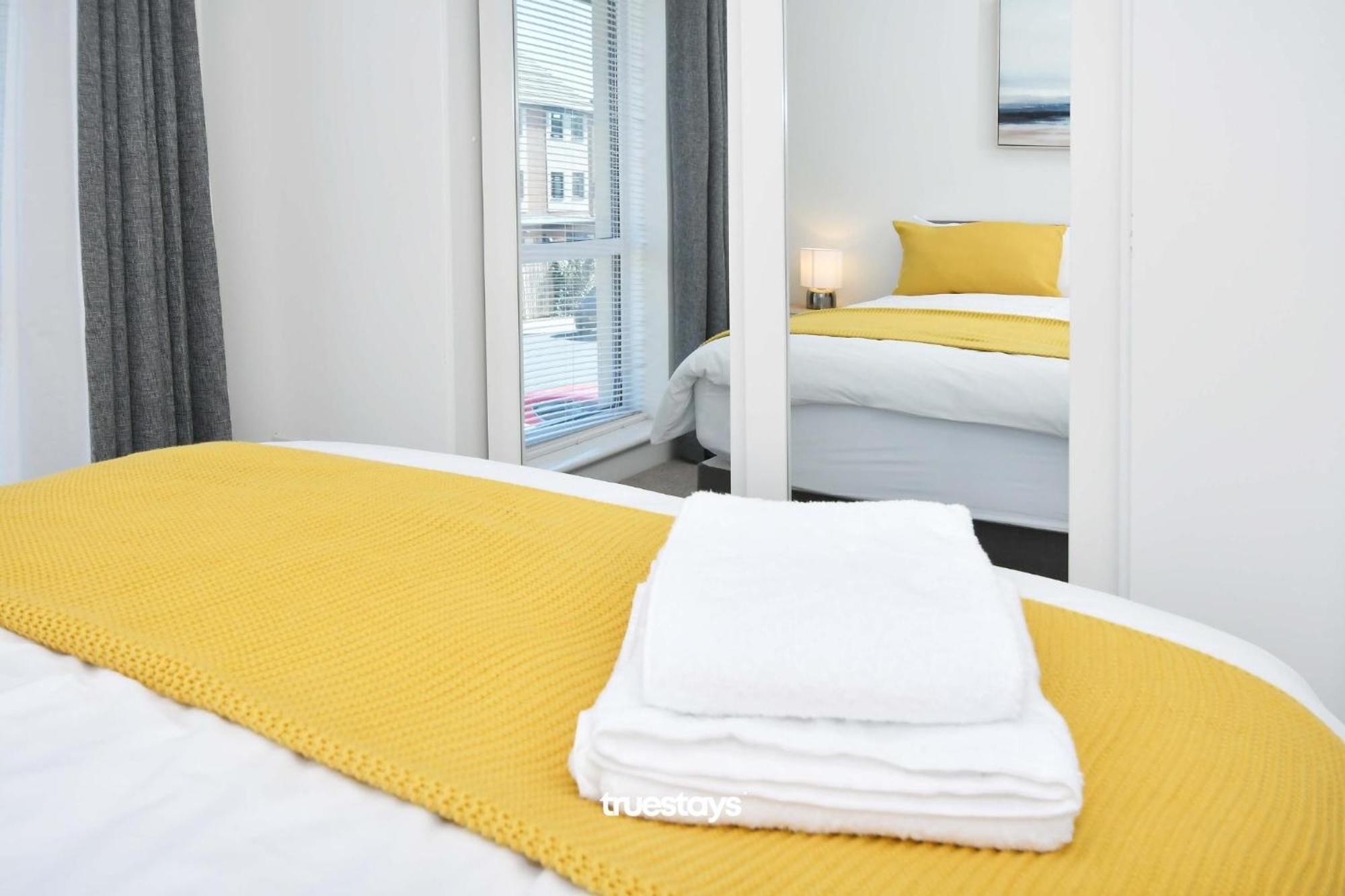 Regal House By True Stays - 3 Bedroom House In Stoke-On-Trent Extérieur photo