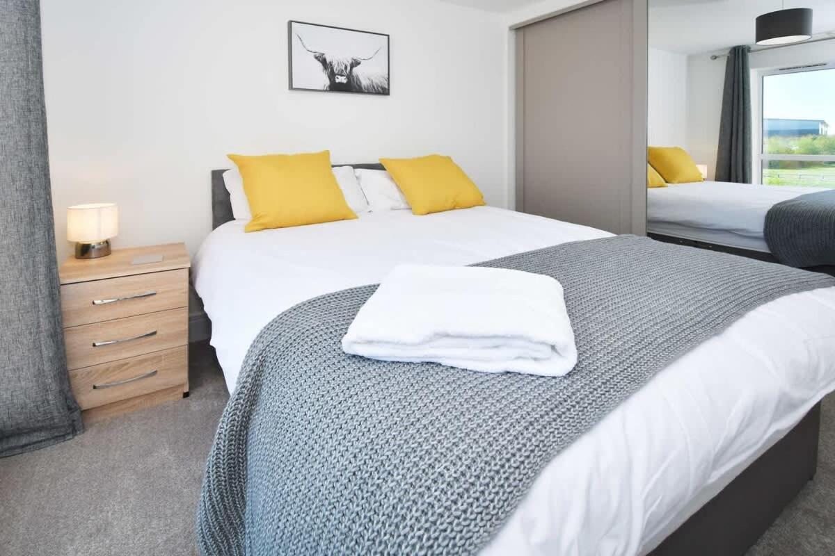 Regal House By True Stays - 3 Bedroom House In Stoke-On-Trent Extérieur photo