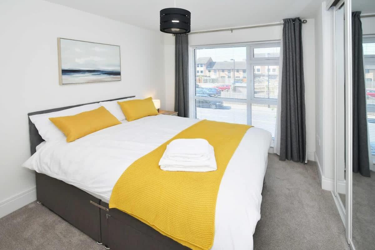 Regal House By True Stays - 3 Bedroom House In Stoke-On-Trent Extérieur photo